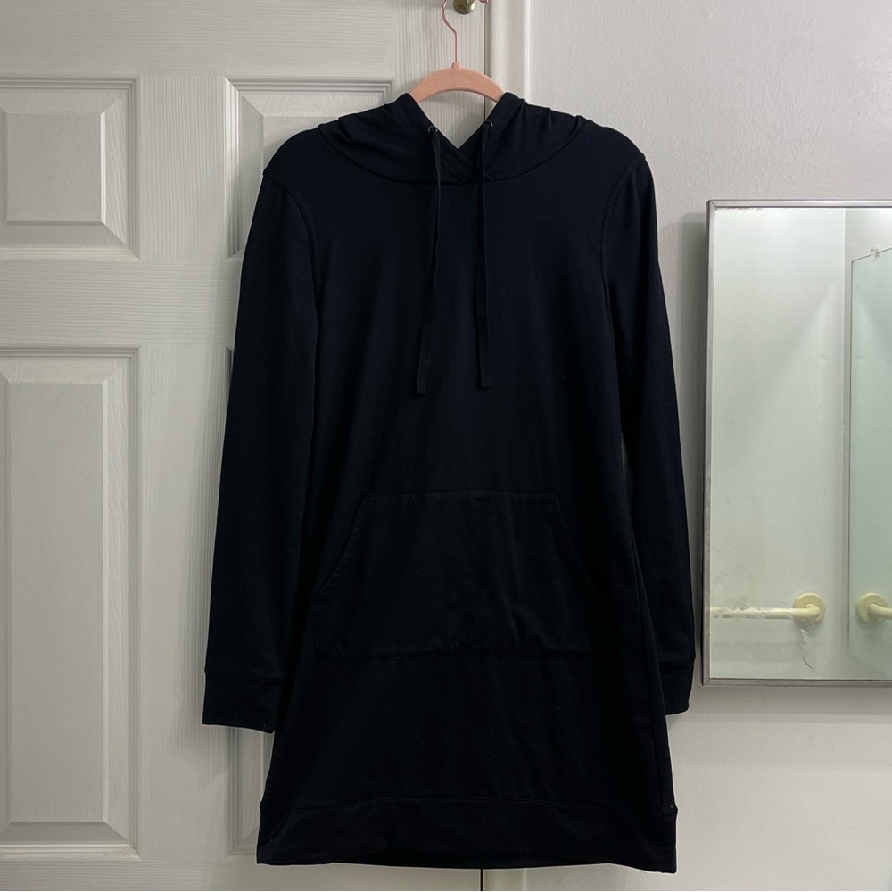 Fabletics Women’s Oversized Hooded Sweatshirt